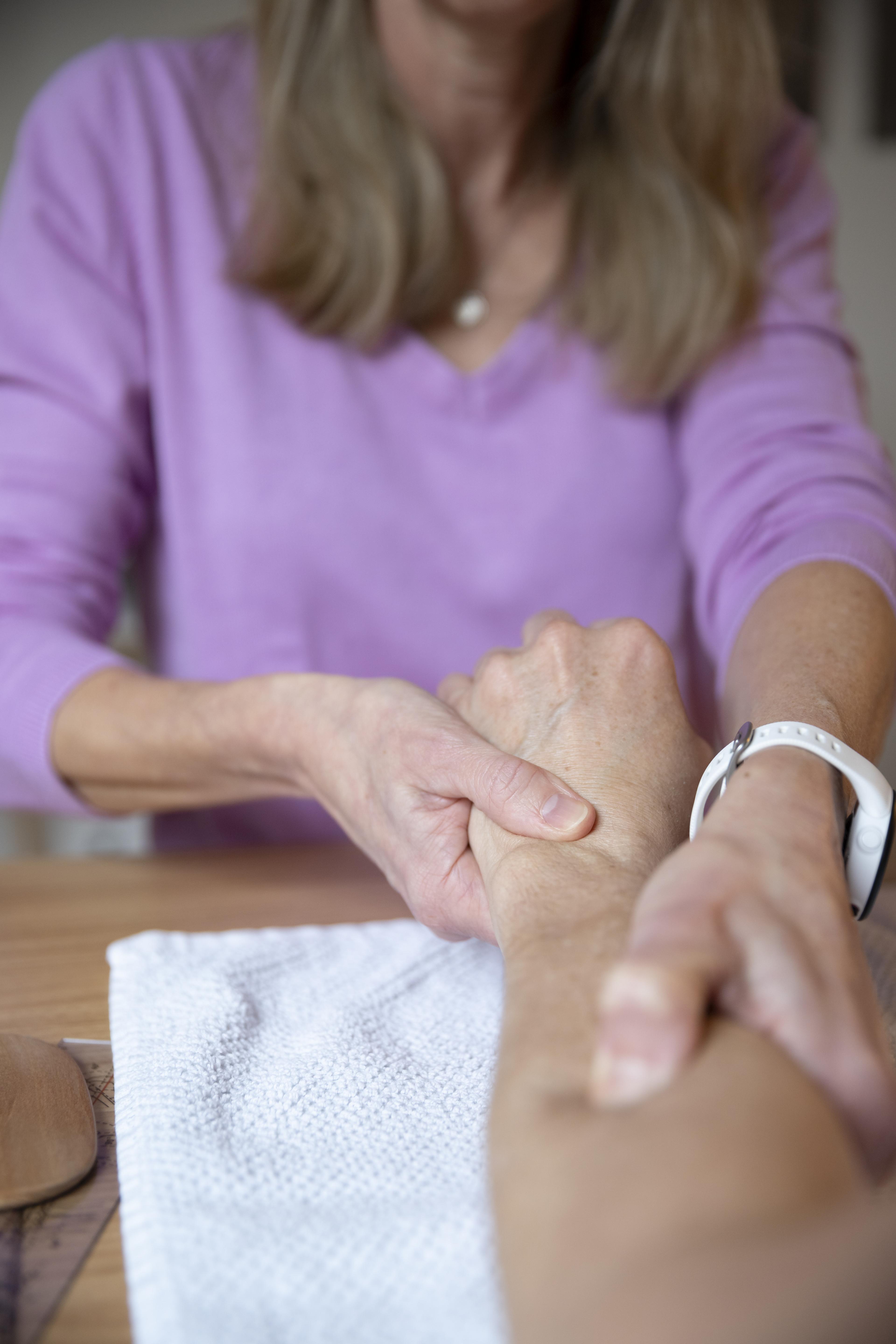 Handtherapie Behandlung - Vorderseite